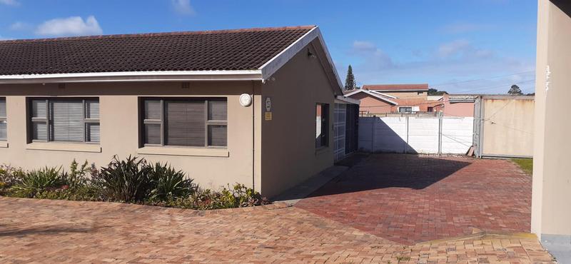 3 Bedroom Property for Sale in Dellville Park Western Cape